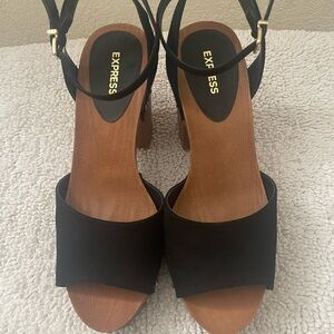 Express Open Toe Platform Sandals size 8​